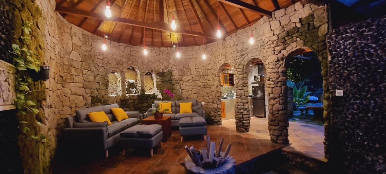 Avalon Ubud Castle & Spa Εξωτερικό φωτογραφία