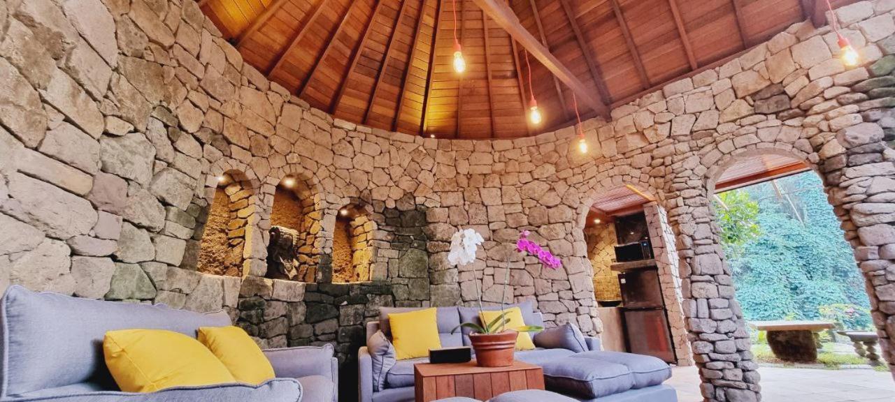 Avalon Ubud Castle & Spa Εξωτερικό φωτογραφία
